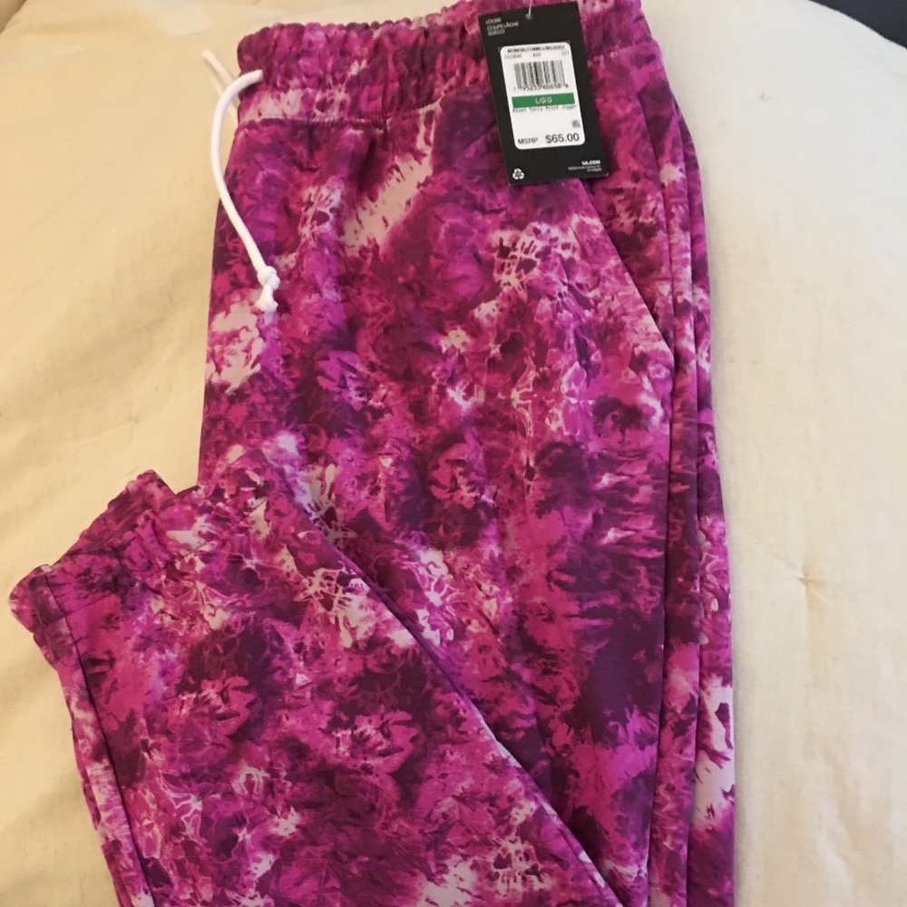 Under Armour  Women’sJogger Sweatpants